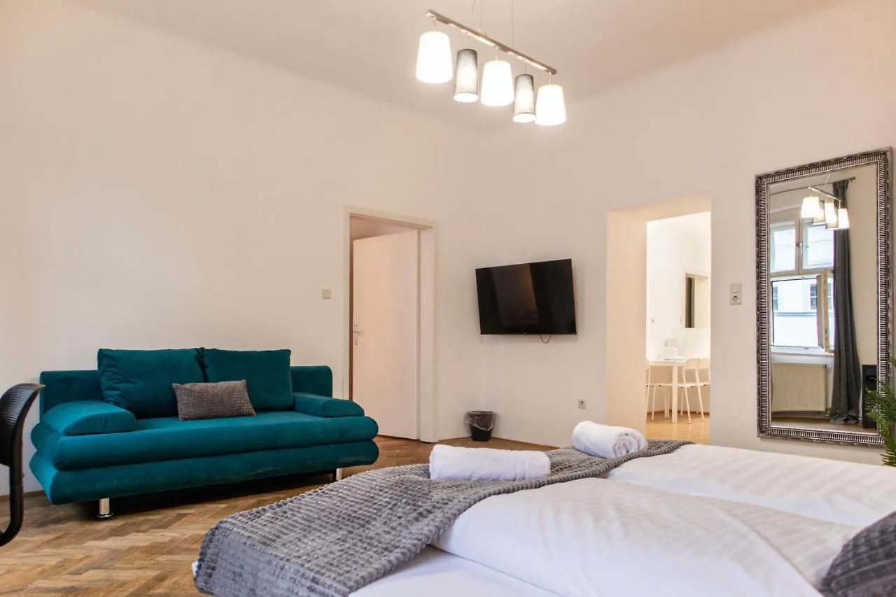 Apartment Spacious 2Br Apt.-Near Wiener Stadthalle