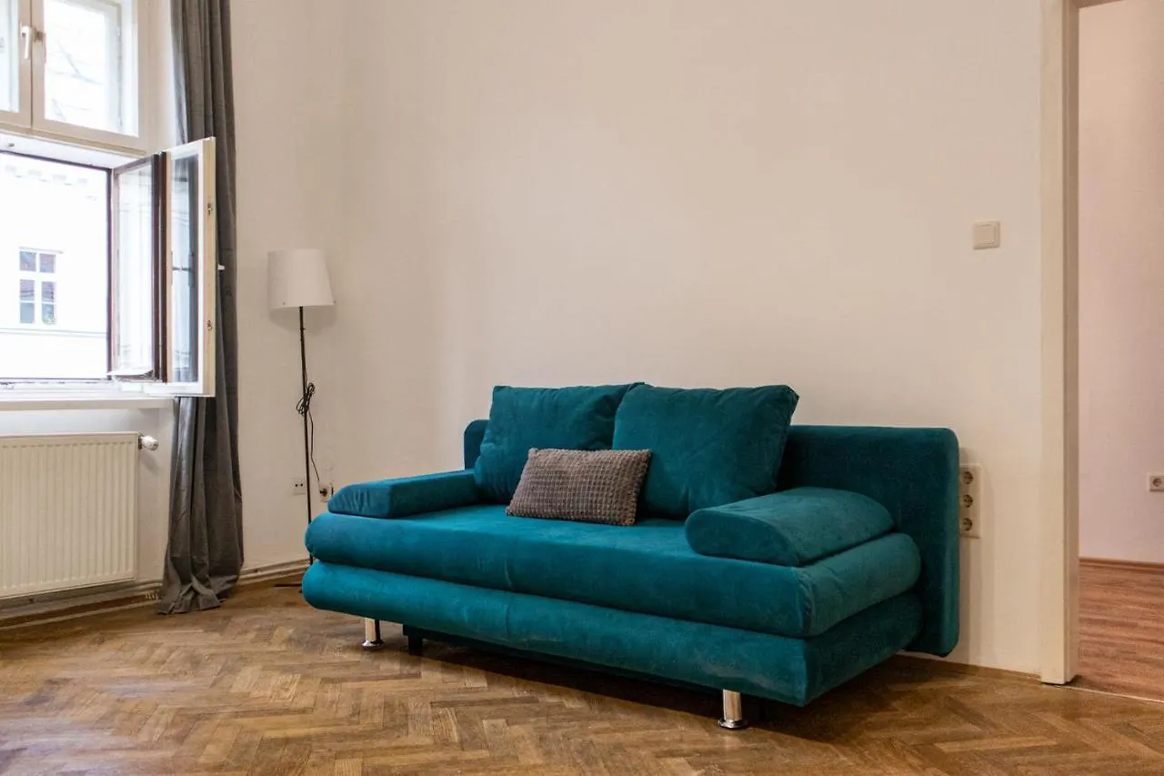 Apartment Spacious 2Br Apt.-Near Wiener Stadthalle